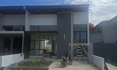 CLUSTER MODERN DI AMPANG KOTA PADANG