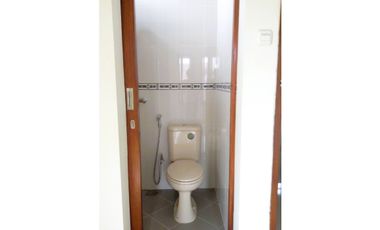 Dijual Rumah Hoek 8 Kamar di Delta Pekayon – Bangunan Kokoh, Strategis & Ideal untuk Usaha/Kos/Kantor
