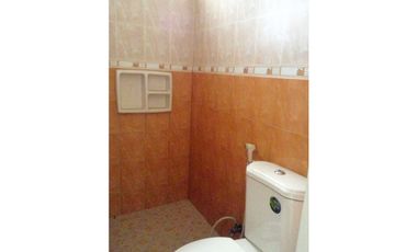 Dijual Rumah Hoek 8 Kamar di Delta Pekayon – Bangunan Kokoh, Strategis & Ideal untuk Usaha/Kos/Kantor