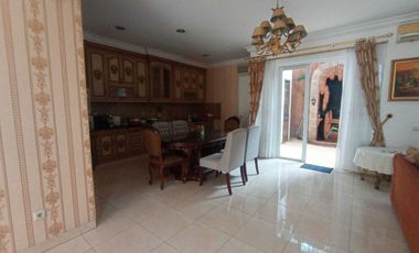 DISEWAKAN RUMAH DI CLUSTER VIRGINIA LAGOON BSD CITY