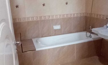 DISEWAKAN RUMAH DI CLUSTER VIRGINIA LAGOON BSD CITY