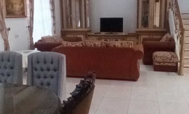 DISEWAKAN RUMAH DI CLUSTER VIRGINIA LAGOON BSD CITY