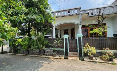 Rumah Asri Turun Harga Hook 2 lantai di Rawa Lumbu  Kota Bekasi