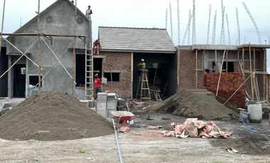 JUAL RUMAH KOMERSIAL DEKAT PABRIK TJIWI DAN TOL MOJOKERTO