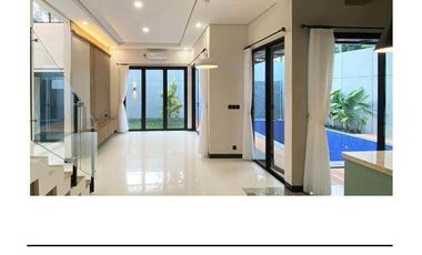 RUMAH VILLA ISTIMEWA di JALAN KALIURANG