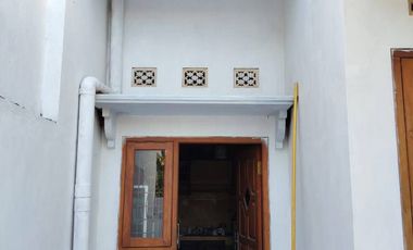 Jual murah rumah di plandi jombang 2 menit ke stasiun