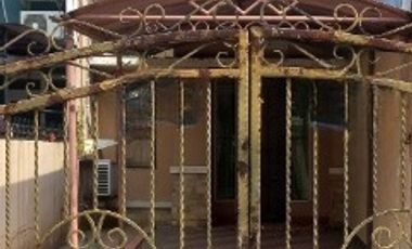 Rumah 2 Lantai di Kelapa Gading Disewakan