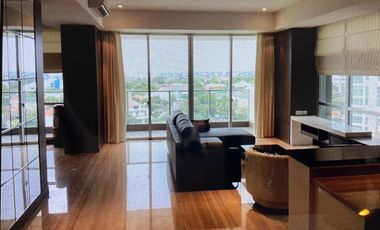 Disewakan private lift 3 beds apartment Kemang Jakarta Selatan