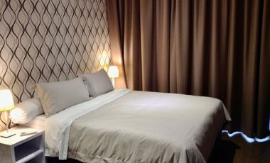 Disewakan private lift 3 beds apartment Kemang Jakarta Selatan