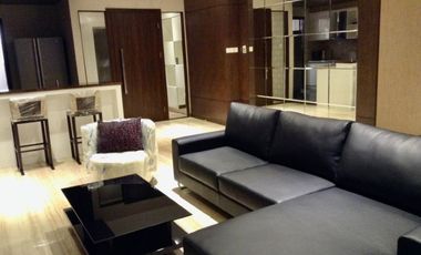 Disewakan private lift 3 beds apartment Kemang Jakarta Selatan