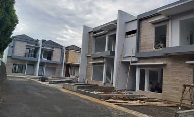 DIJUAL RUMAH BARU 2 LANTAI DALAM CLUSTER DI BOJONGKONENG CIKUTRA