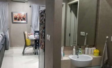Dijual Cepat Rumah Mewah Full Furnish di The Villas MOI