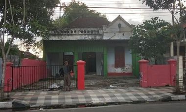 Rumah Strategis di Samping Jalan Bojonegoro Kota