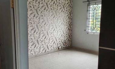Sewa Rumah Besar 5 Kamar Tidur Palem Semi Karawaci Tangerang