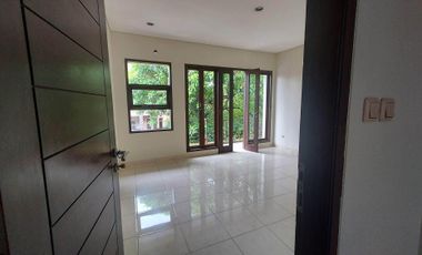 Disewakan Rumah Luas di Bukit Bogor Raya, 3+1Kamar, Full AC, Siap Huni