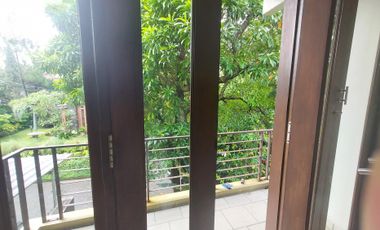 Disewakan Rumah Luas di Bukit Bogor Raya, 3+1Kamar, Full AC, Siap Huni