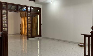 Sayap Riau Bandung Kota, SHM, Bs Usaha, Jalan Lebar,Murah, Jarang Ada