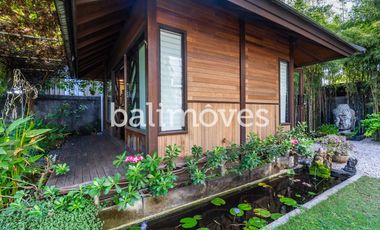 Rumah Kayu Satu Kamar Tidur Di Serangan