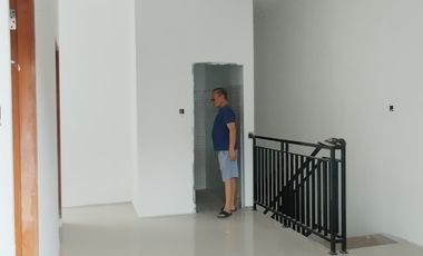 Di Jual Rumah Siap Huni, Bebas Banjir, Dekat Tol Dan Lrt di Jatibening