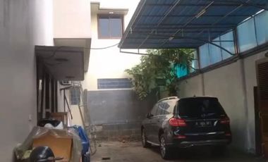 Rumah 2 Lantai Hoek Di Jakarta Barat Dekat Dengan Lippo Mall Puri