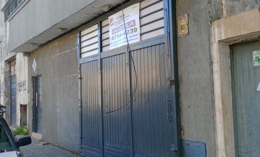 Deposito 150 m2, PH, entrada de camioneta