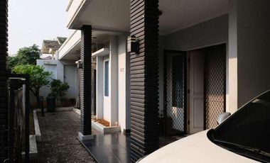 Dijual Cepat Rumah Jatiwaringin Dalam Komplek Posisi Kuldesak