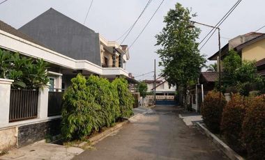 Dijual Cepat Rumah Jatiwaringin Dalam Komplek Posisi Kuldesak