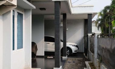 Dijual Cepat Rumah Jatiwaringin Dalam Komplek Posisi Kuldesak