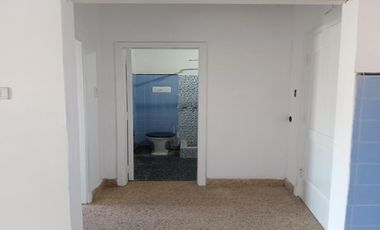 Casa sobre lote propio a refaccionar