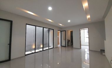 Rumah Baru Minimalis di Setra Duta Cluster D'Grande Corner