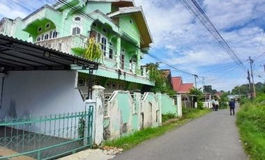 Rumah kosong di daerah perkotaan