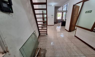 Dijual 2 Rumah Rendeng Di Setra Duta