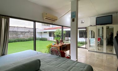 Rumah Mewah Super Langka Lokasi di Jalan Utama Puputan Renon