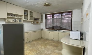 Rumah Mewah Super Langka Lokasi di Jalan Utama Puputan Renon