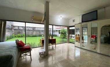 Rumah Mewah Super Langka Lokasi di Jalan Utama Puputan Renon