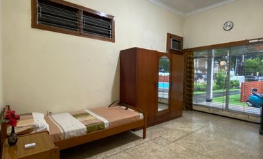 Rumah Mewah Super Langka Lokasi di Jalan Utama Puputan Renon