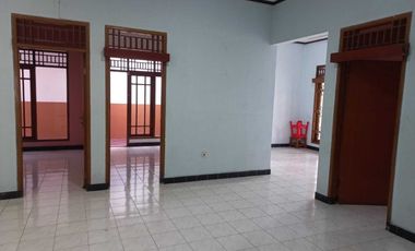 Rumah Bisa Untuk Usaha & Tempat Tinggal di Tanjung Duren Jakarta Barat