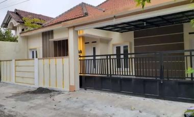 Jual Cepat || Rumah Bagus Luas Dekat Taman Jayawijaya MJ9