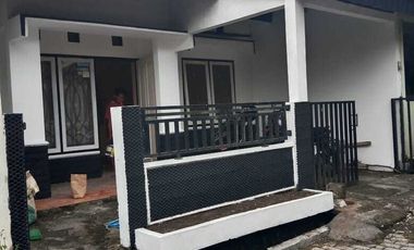 Rumah Murah 2 lantai di dekat Kampus Mualimin Sedayu Jl Wates km11