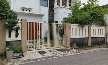 rumah mewah lahan luas di sumber banjarsari solo