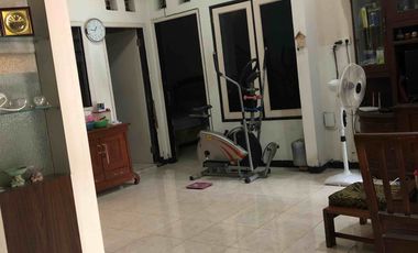 MURAH Dijual Rumah Tingkat Pondok Jati dkt Pondok Mutiara Tengah Kota