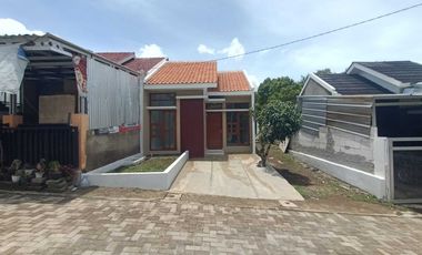 Rumah dijual di Karangmekar, Cimahi