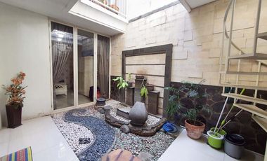 Rumah di Long Beach, Pakuwon City