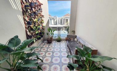 Rumah di Long Beach, Pakuwon City