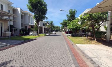 Rumah di Long Beach, Pakuwon City