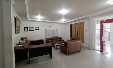 Dijual Rumah tenga kota 5 mnt jl. Sudirman