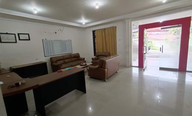 Dijual Rumah tenga kota 5 mnt jl. Sudirman