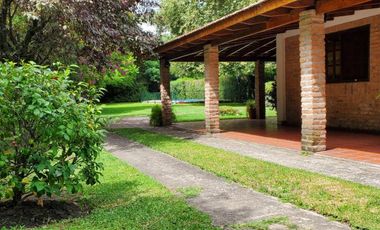 Hermosa Casa Quinta en Glew, a metros de Av. Almafuerte