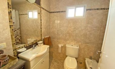 DEPARTAMENTO TIPO DUPLEX 3 AMBIENTES EN CENTRO DE SAN MARTIN