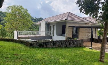 Dijual vila Golf premium Taman dayu